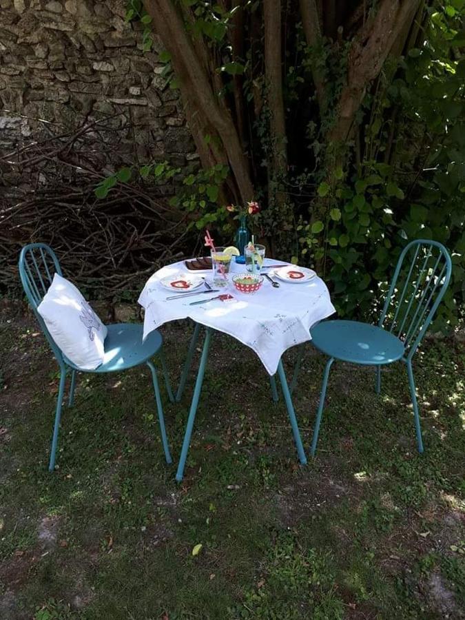 Au Chat Perche Espace Familial Mareil-sur-Mauldre Eksteriør billede